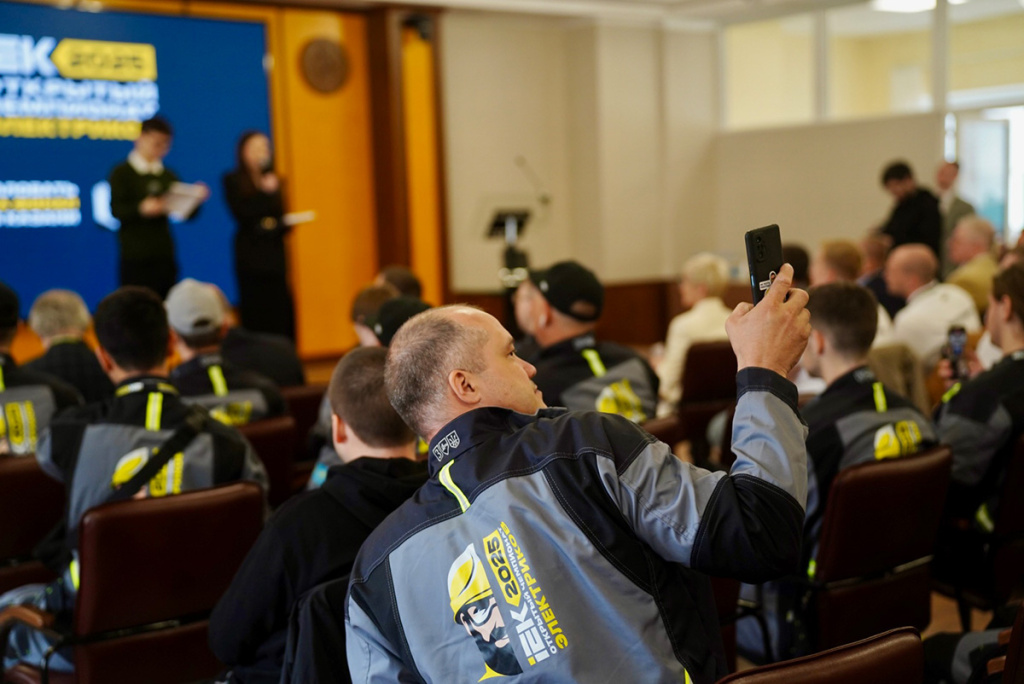 10_AND06042 копия.jpg 10_AND06042 копия.jpg