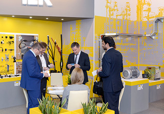 В московском Экспоцентре завершилась крупнейшая международная отраслевая выставка «НЕФТЕГАЗ — 2017» В московском Экспоцентре завершилась крупнейшая международная отраслевая выставка «НЕФТЕГАЗ — 2017»