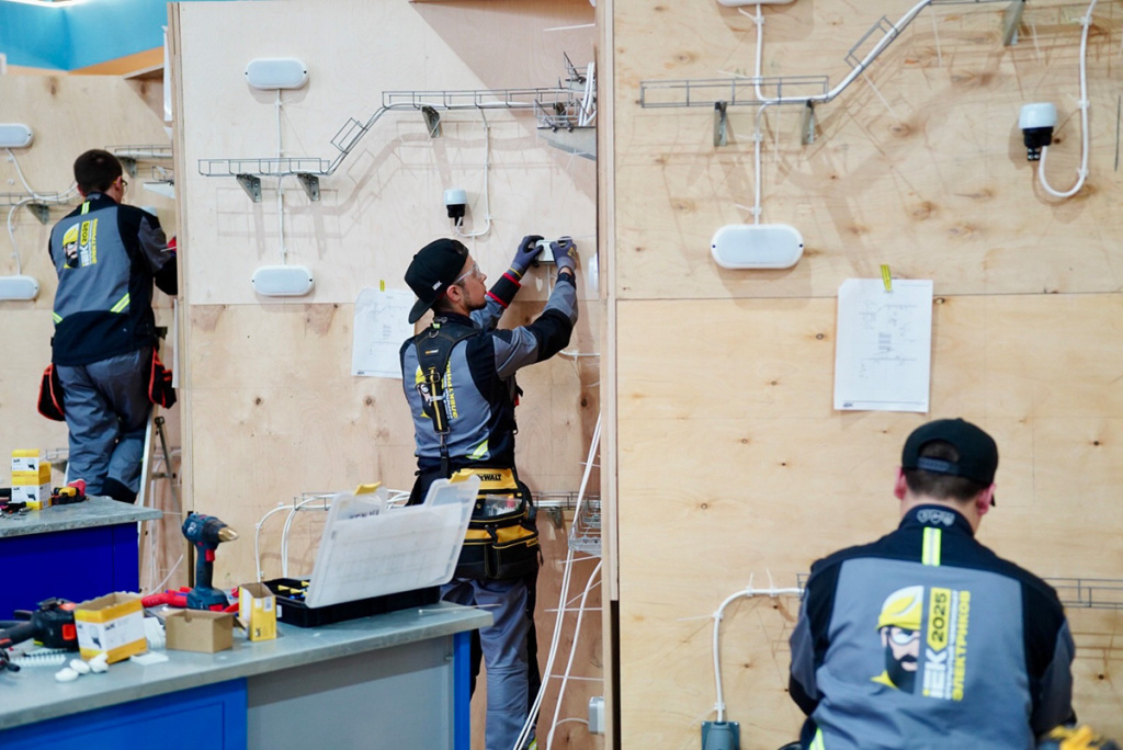 5_AND08117 2 копия.jpg